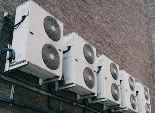 為什么日本空調外機都不掛墻上 沒想到日本人這么聰明,我們該好好學學